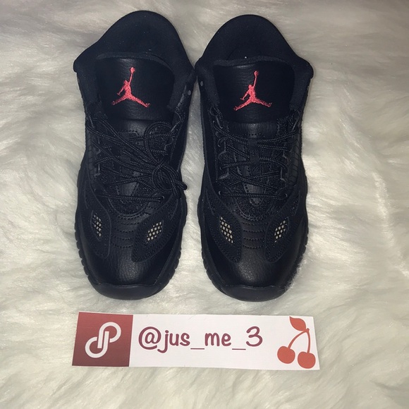 Jordan Other - Jordan Retro 11 low BG Referee Black/Red Boys 3.5Y